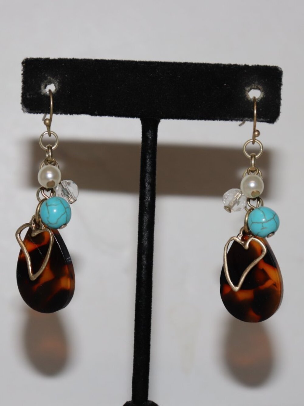 ✨ Gold‑Tone Tortoiseshell & Turquoise Dangle Earrings · 2 1/8"